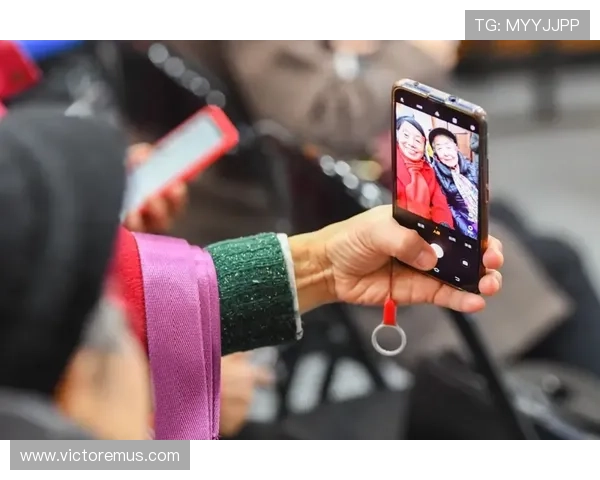 B体育手机娱乐让体育迷享受沉浸式手机娱乐体验,随时随地掌握最新赛事动态